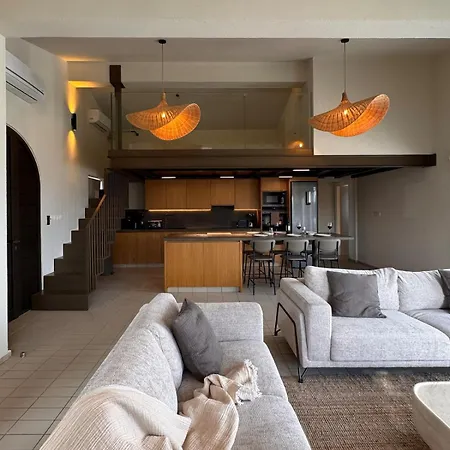 Seaview With Private Pool - 5 Min From בית נופש *