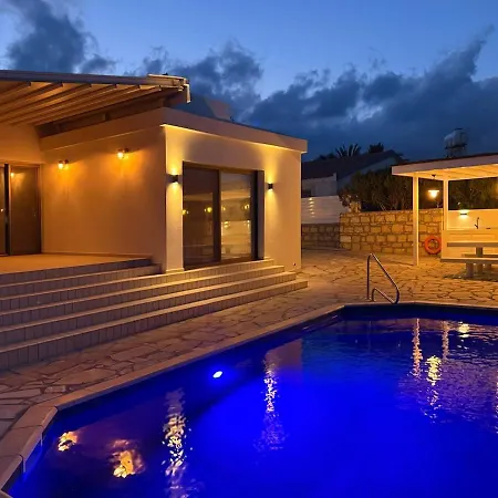 Seaview With Private Pool - 5 Min From Neo Chorio